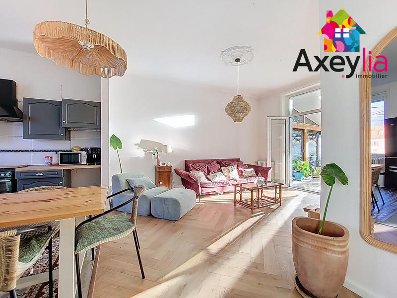 Maison - 104 m² - 5 pièces