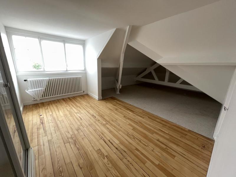 Propriété - 200 m² - 8 pièces
