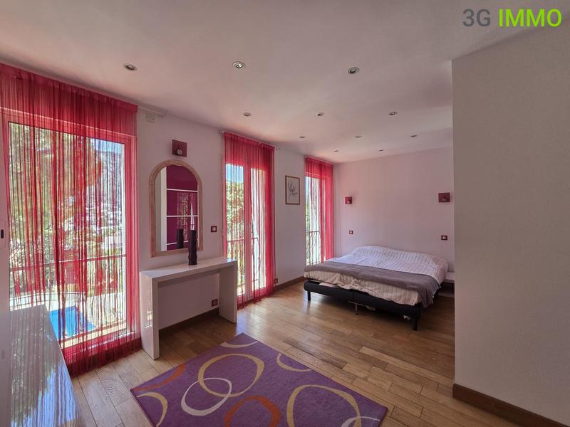 Maison - 164 m² - 6 pièces