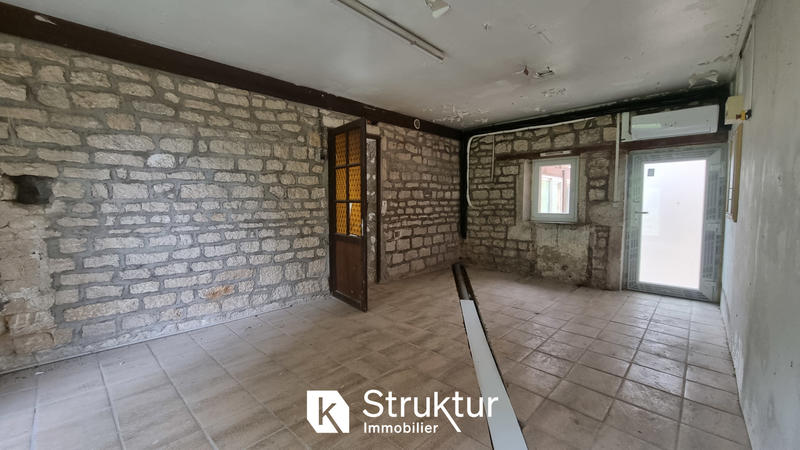 Propriété - 830 m² - 16 pièces