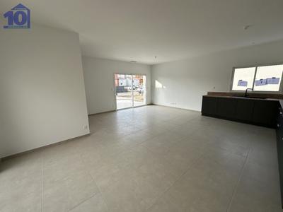 Maison - 102 m² - 4 pièces
