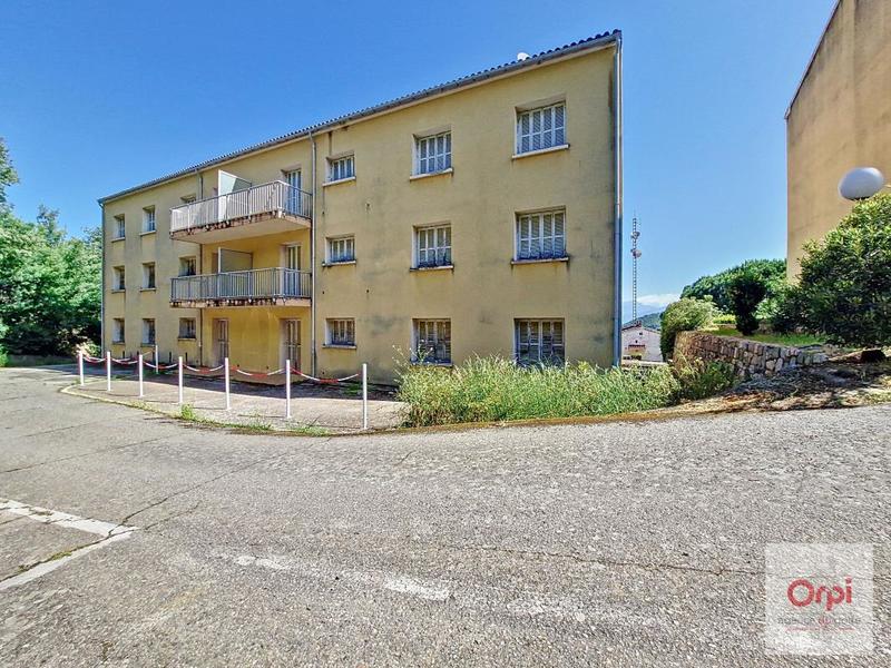 Immeuble - 610 m² - 24 pièces