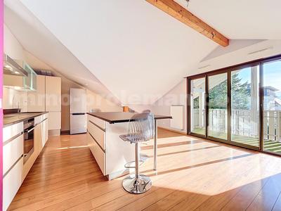 Appartement - 92 m² - 3 pièces