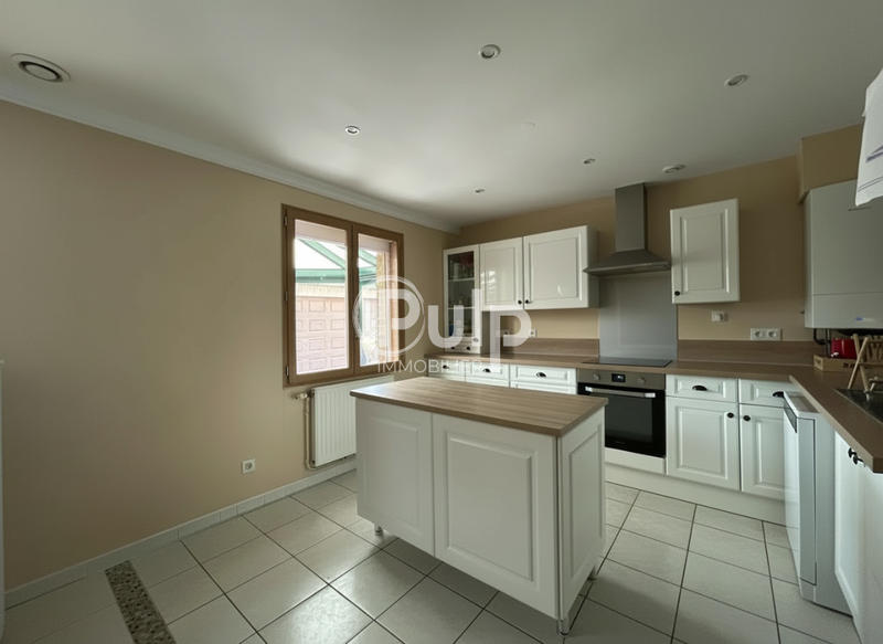 Pavillon - 110 m² - 5 pièces