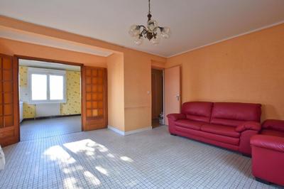 Maison - 137 m² - 8 pièces