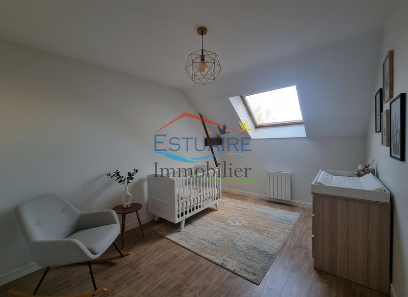 Maison - 95 m² - 5 pièces