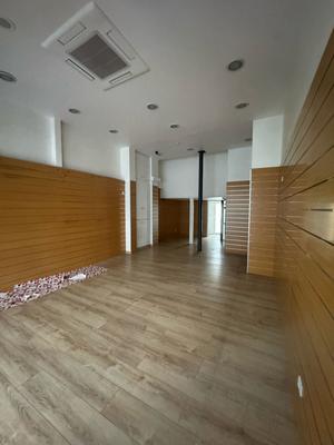 Local commercial - 57 m²