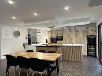 Maison - 144 m² - 6 pièces