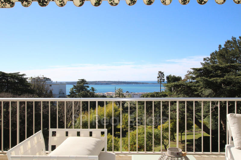 Appartement - 104 m² - 4 pièces