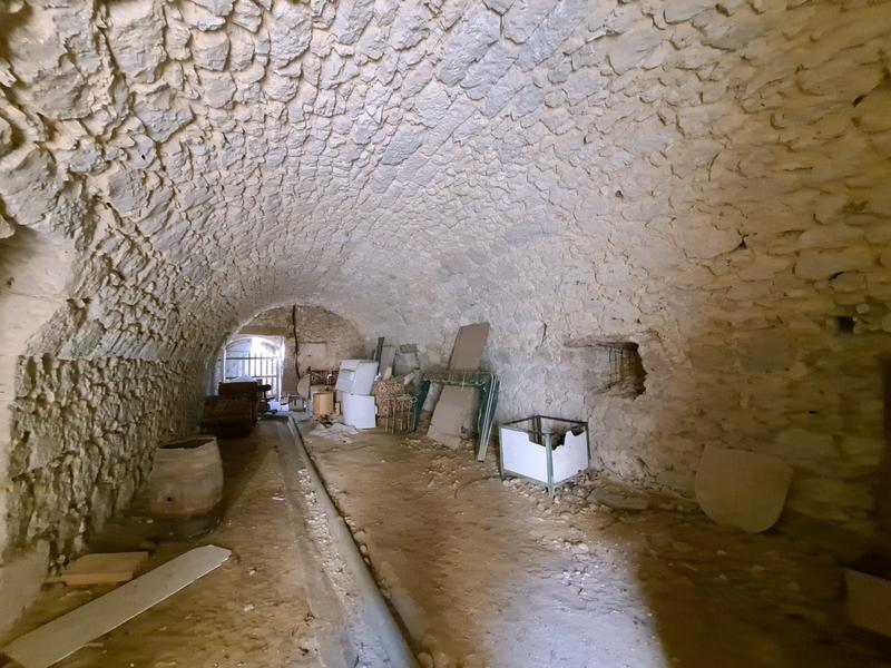 Château - 570 m² - 12 pièces