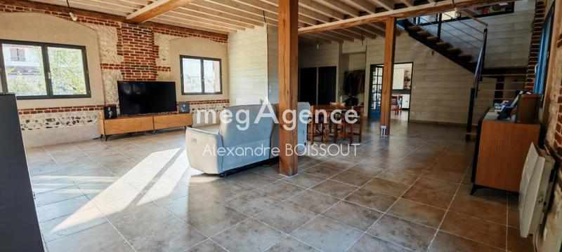 Maison - 219 m² - 4 pièces