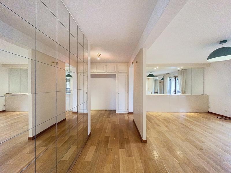 Appartement - 83 m² - 3 pièces
