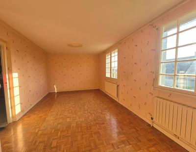 Maison - 101 m² - 5 pièces