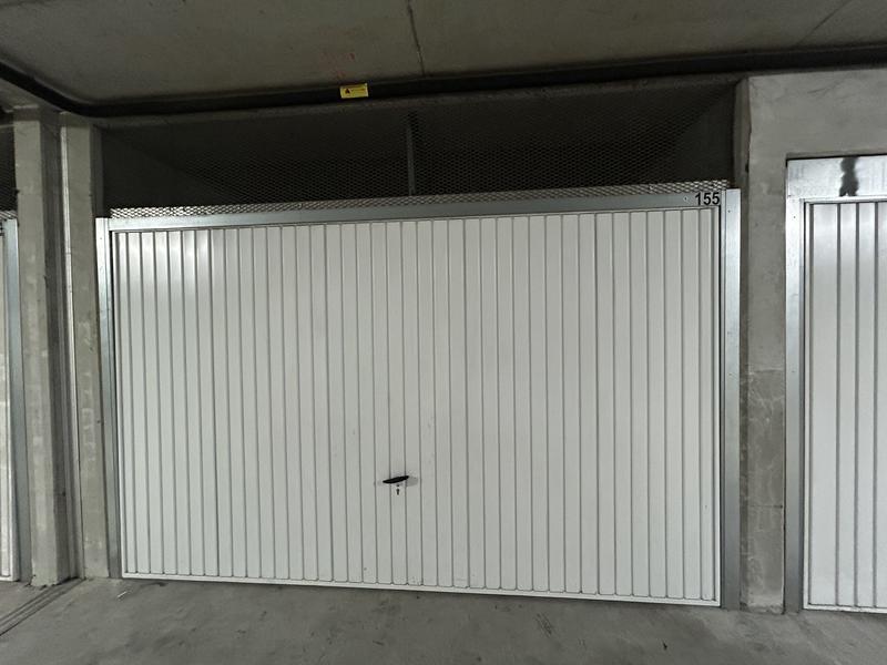 Parking / Garage - 14 m²