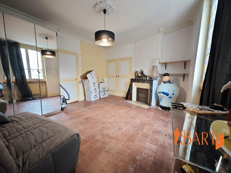 Maison ancienne - 177 m² - 7 pièces