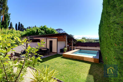 Mas - 160 m² - 4 pièces