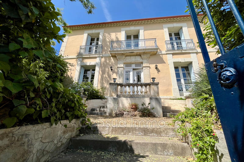 Maison - 265 m² - 8 pièces