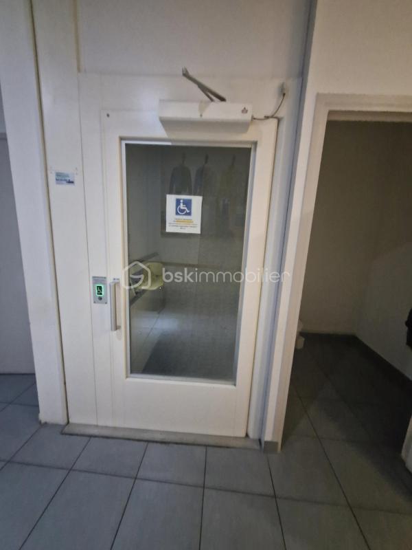 Immeuble - 207 m² - 8 pièces