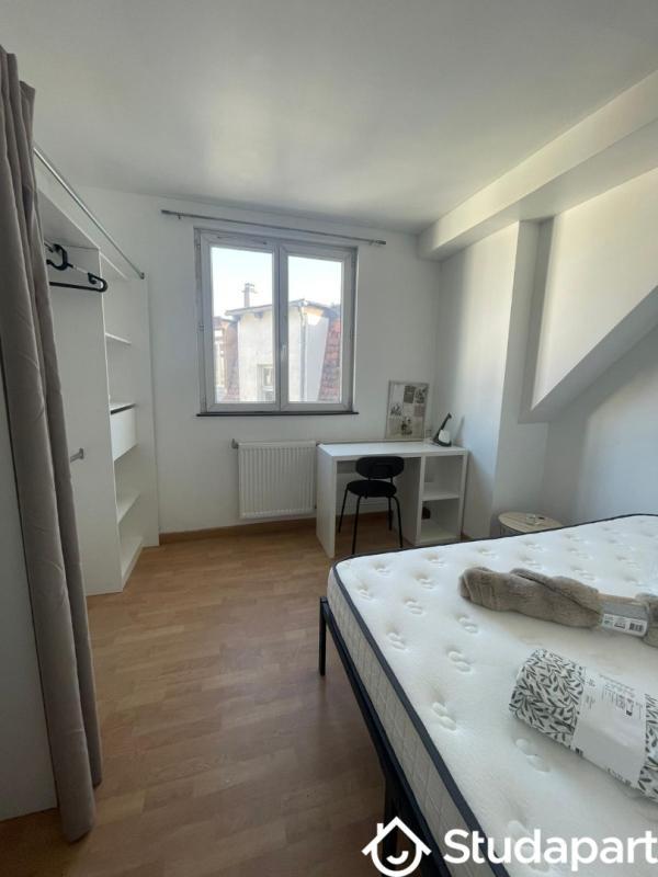 Chambre - 10 m² - 1 pièce