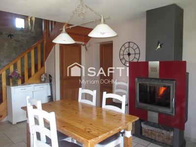 Maison - 90 m² - 5 pièces