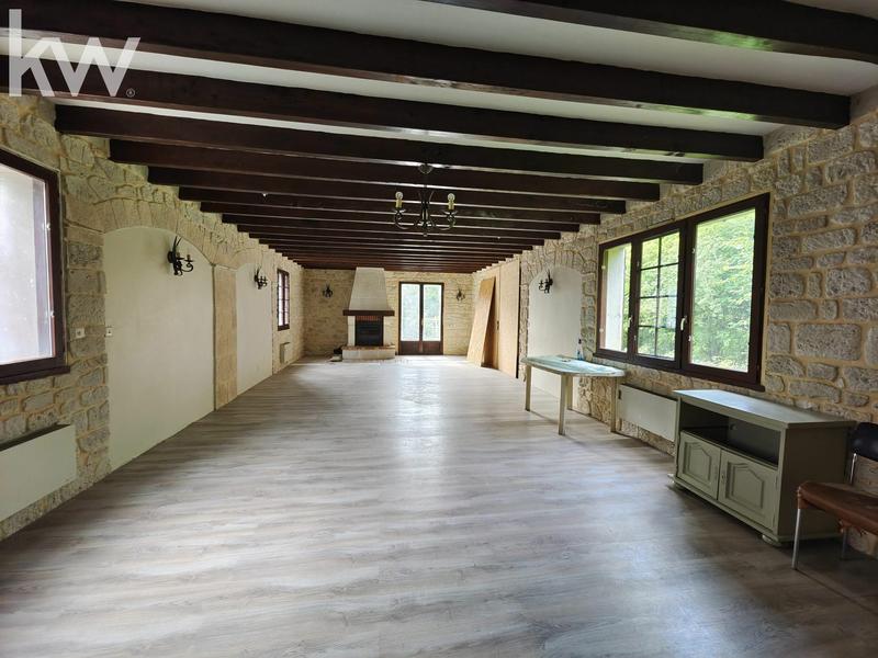 Maison - 200 m² - 6 pièces