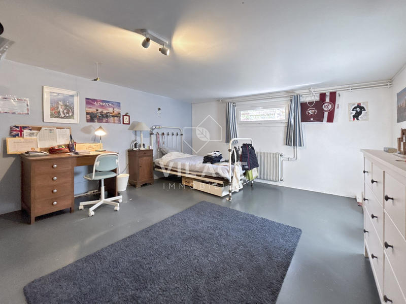 Maison - 200 m² - 7 pièces