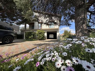 Maison - 165 m² - 4 pièces