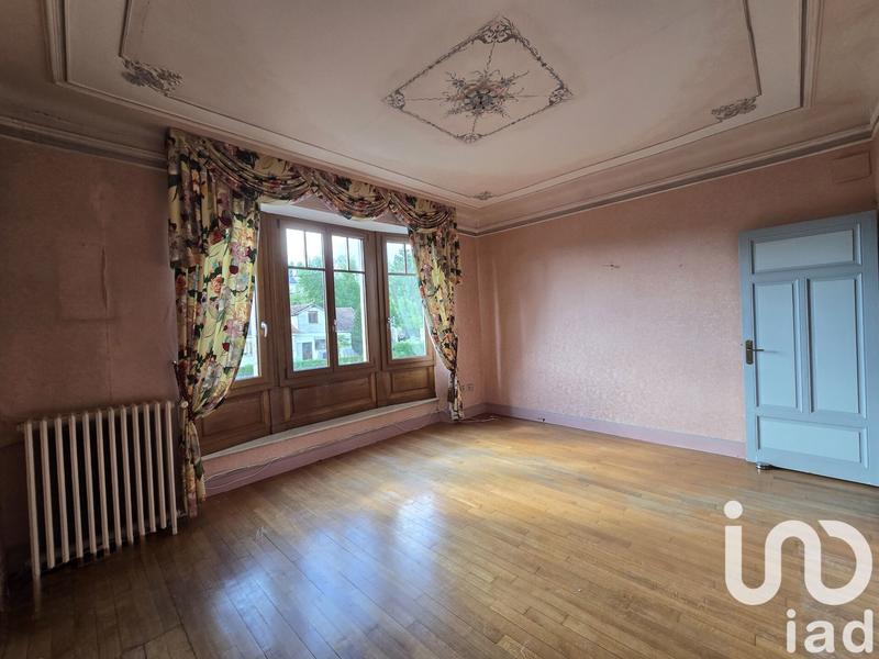 Maison - 200 m² - 8 pièces