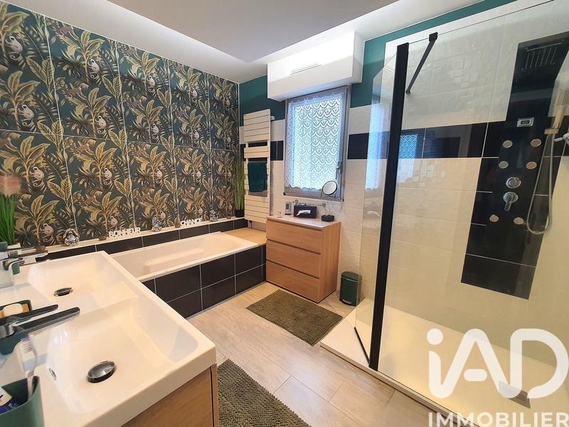 Maison de maîtres - 250 m² - 8 pièces