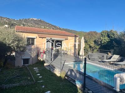 Maison - 137 m² - 5 pièces