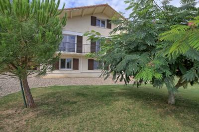 Maison traditionnelle - 181 m² - 7 pièces