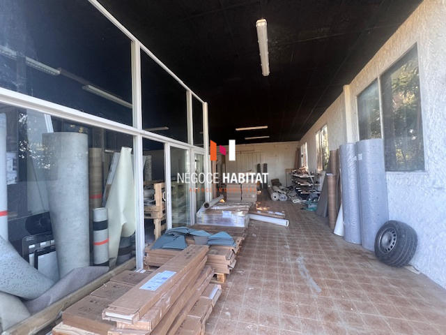 Entrepôt - 225 m²