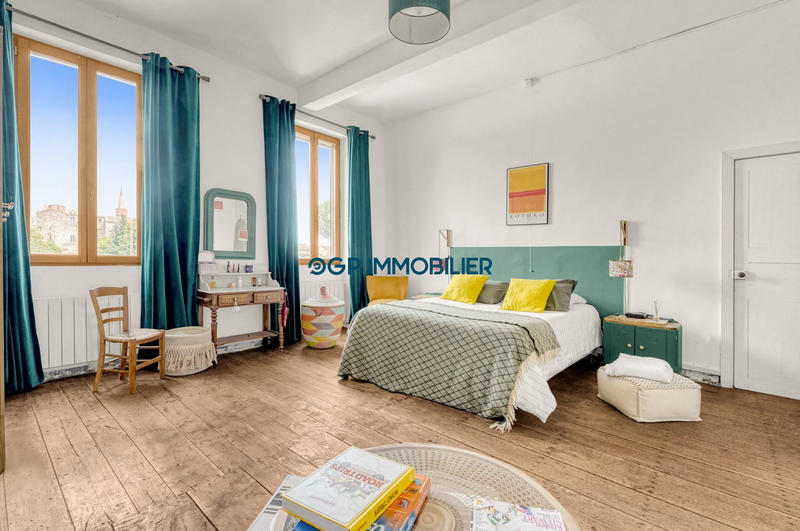 Maison - 500 m² - 16 pièces