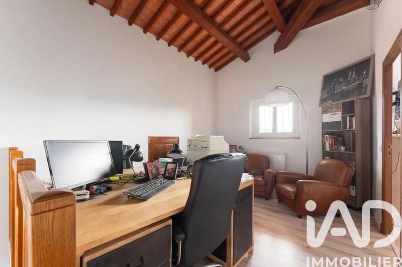 Maison - 224 m² - 9 pièces