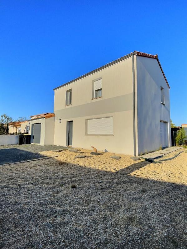 Maison - 104 m² - 5 pièces