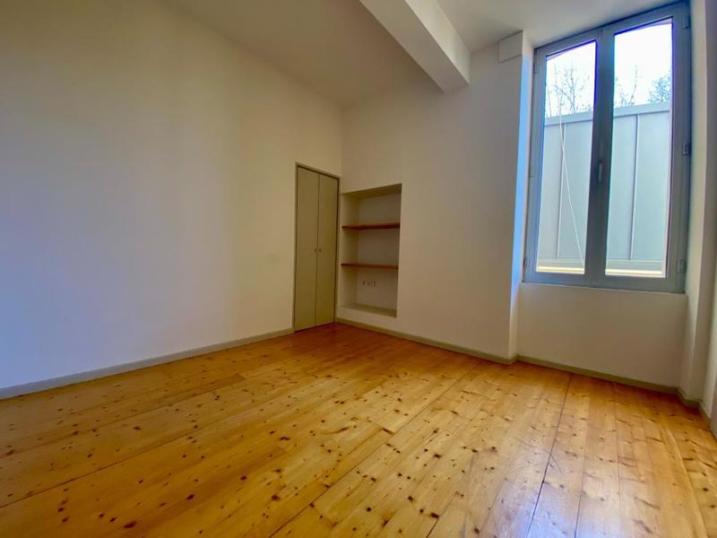 Appartement - 130 m² - 6 pièces