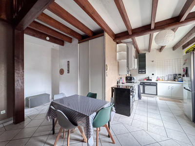 Immeuble - 145 m² - 7 pièces