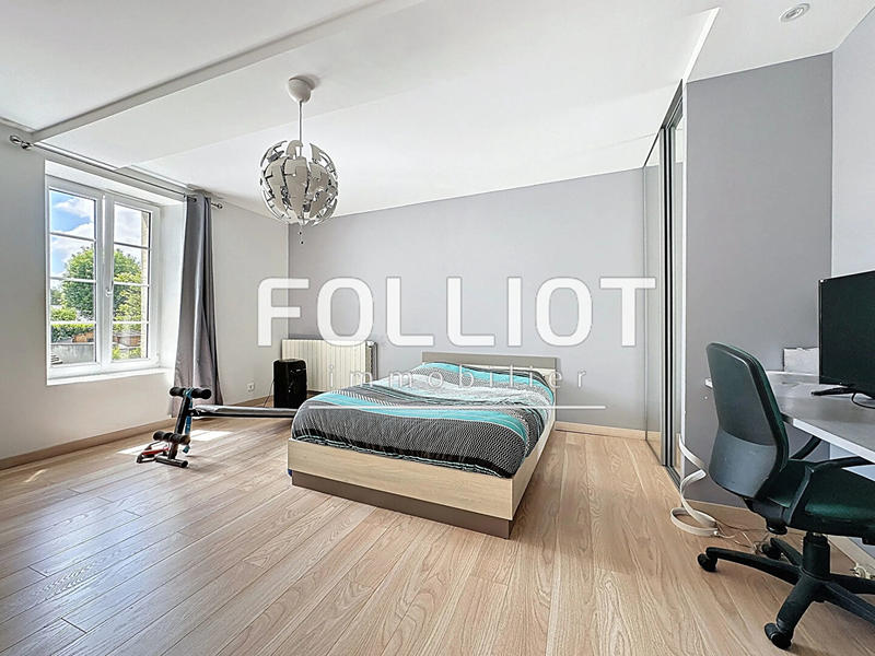 Maison - 309 m² - 10 pièces