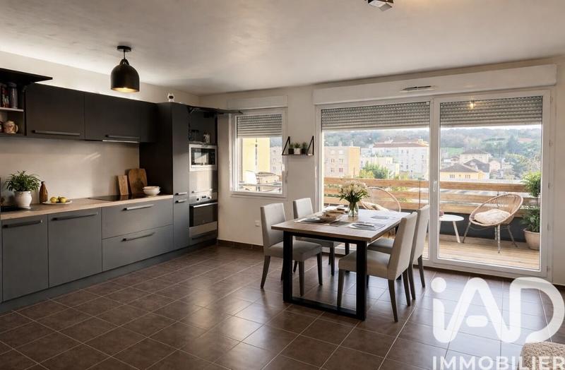 Appartement - 70 m² - 3 pièces