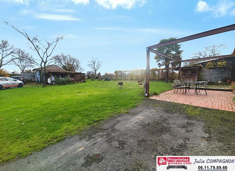 Maison - 243 m² - 7 pièces