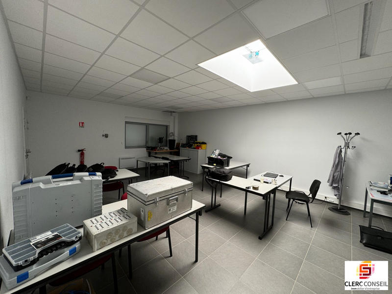 Bureau - 322 m²