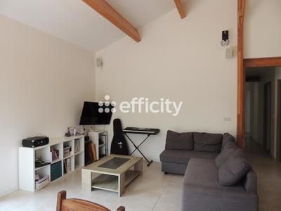 Maison - 111 m² - 5 pièces