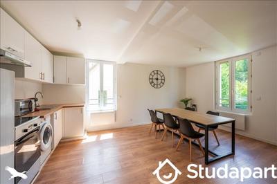 Chambre - 15 m² - 1 pièce