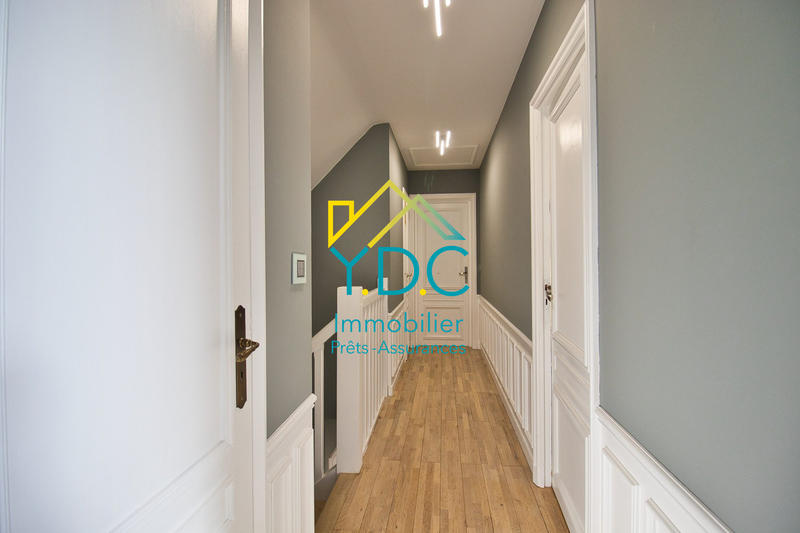 Maison - 205 m² - 8 pièces