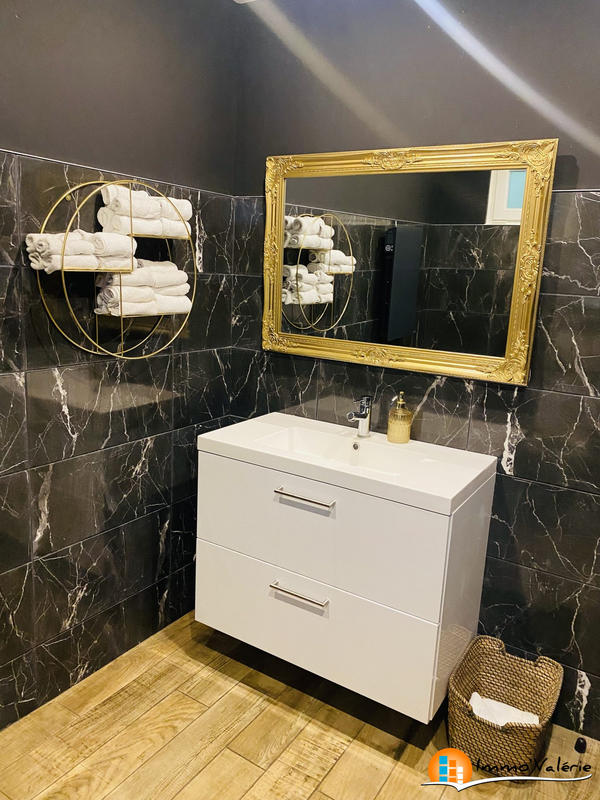 Fonds de commerce - Hôtellerie / Restauration - 120 m²