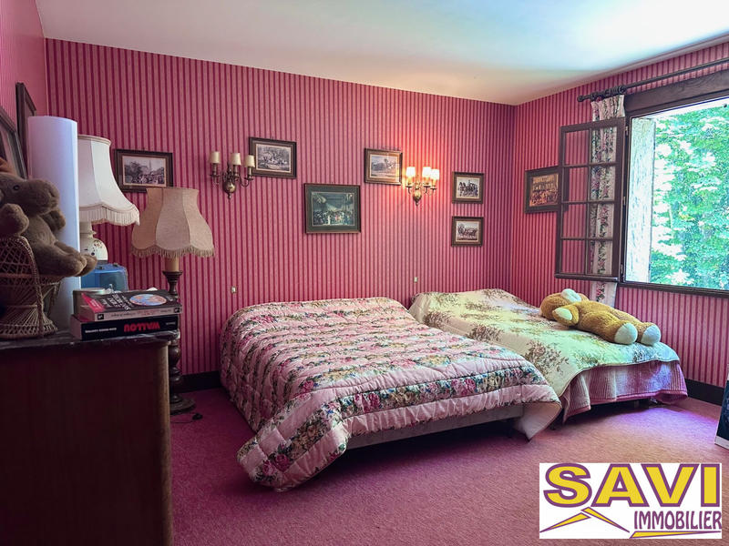 Maison traditionnelle - 153 m² - 5 pièces