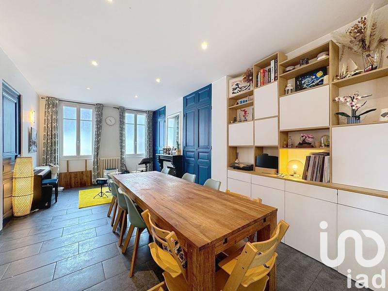 Maison de ville - 234 m² - 8 pièces