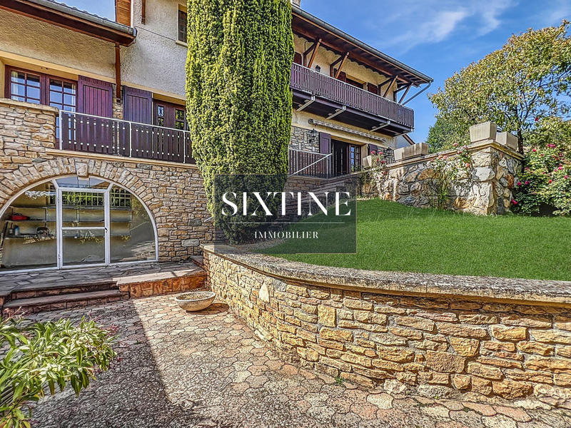 Maison - 163 m² - 6 pièces