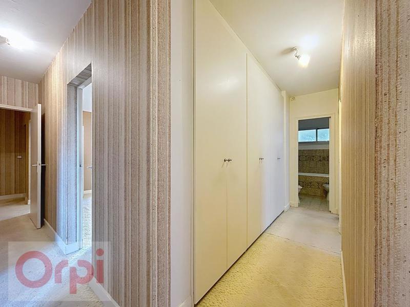 Appartement - 101 m² - 4 pièces