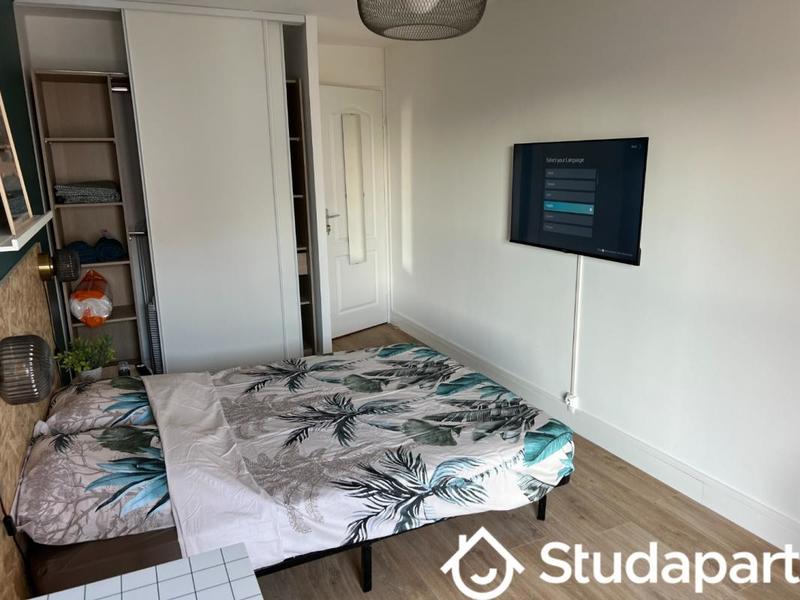 Chambre - 11 m² - 1 pièce